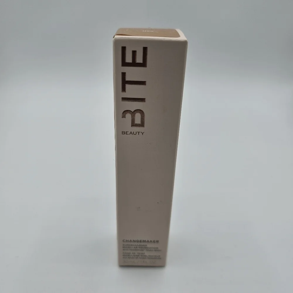⭐️40% Off⭐️ Discontinued Bite Beauty Changemaker Supercharged Foundation M80